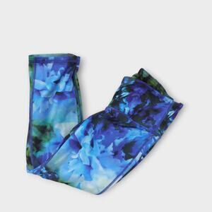 Womens Athleta Blue Green Print Activewear Capri Leggings Size XS